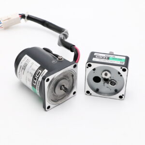 Silnik elektryczny USM206-411W2 + 2GN7.5S z głowicą przekładniową