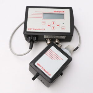MST Satellite XT 4-20mA/R EM mit MST Extractive Module EXM XT 2825