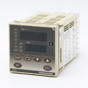 SR82-1Y-N-90-1000000 Regulator temperatury