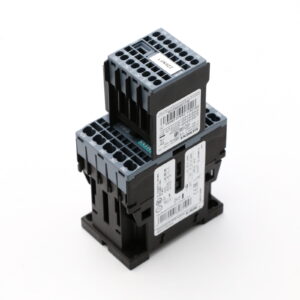 3RH2131-2BB40 Stycznik z 3RH2911-2XA22-0MA0 z 3RT2916-1LM00