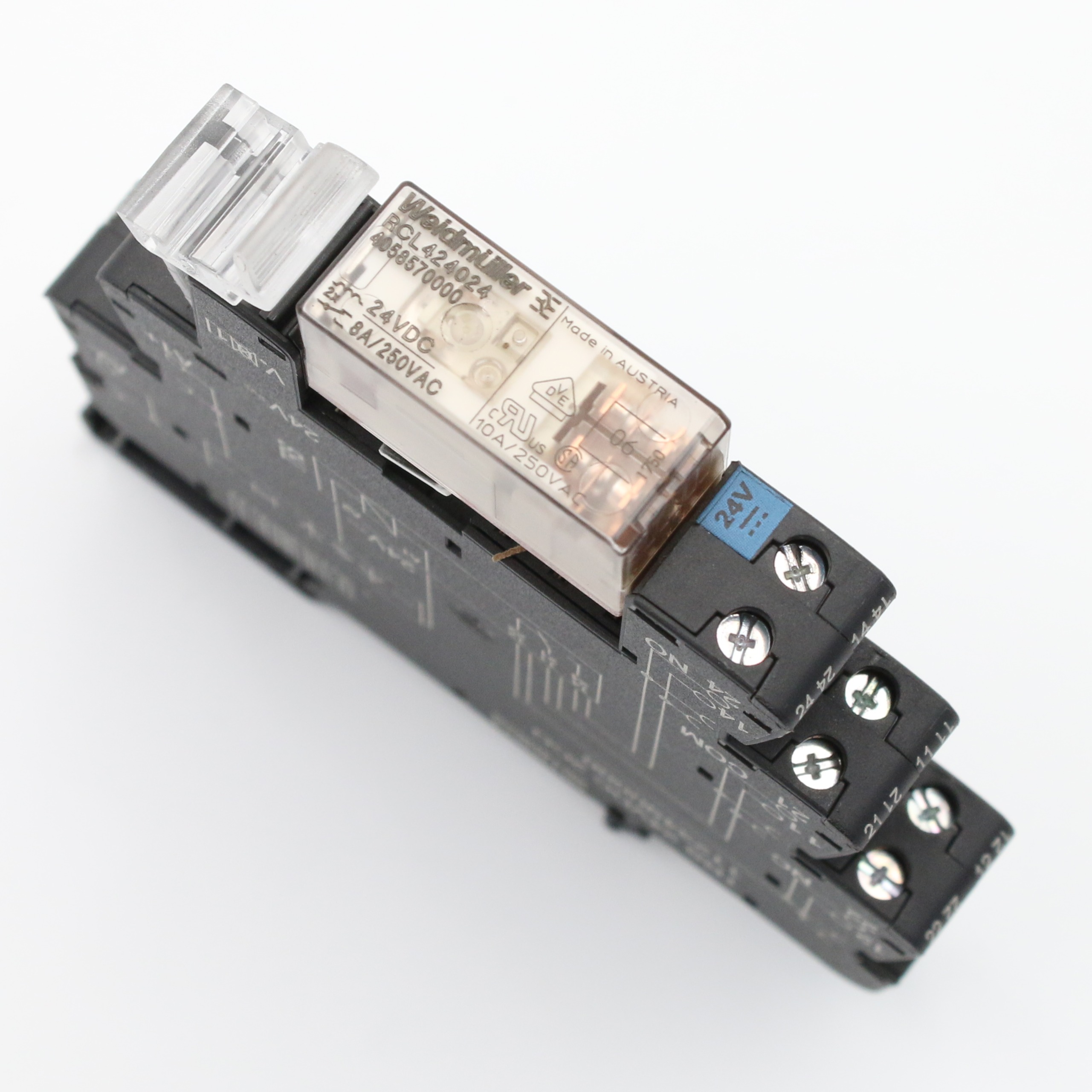 cd8c96502bae6bfe0d4d30564da72ff0-3.jpg d376d0d19682b8f063c7c23f5ce4c42f